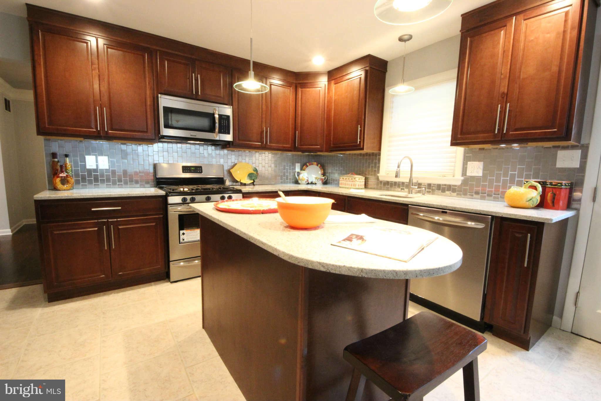 4304 Camellia Road Baltimore, MD 21236 - Photo 3 of 29 Kitchen