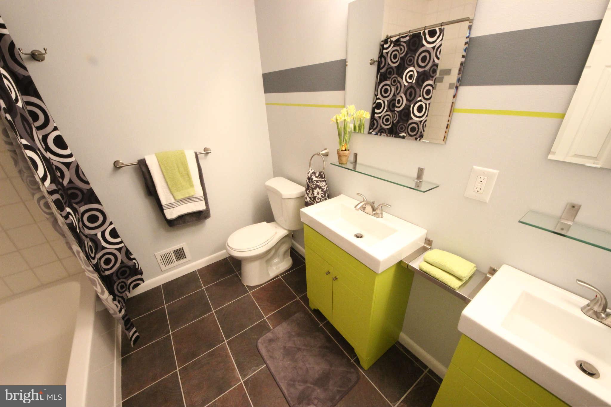 4304 Camellia Road Baltimore, MD 21236 - Photo 22 of 29 Bath