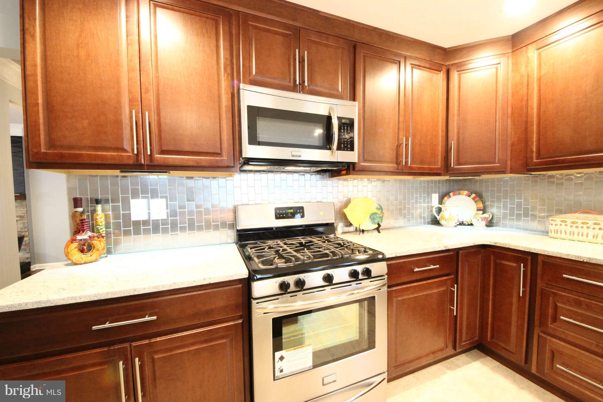 4304 Camellia Road Baltimore, MD 21236 - Photo 6 of 29 Kitchen