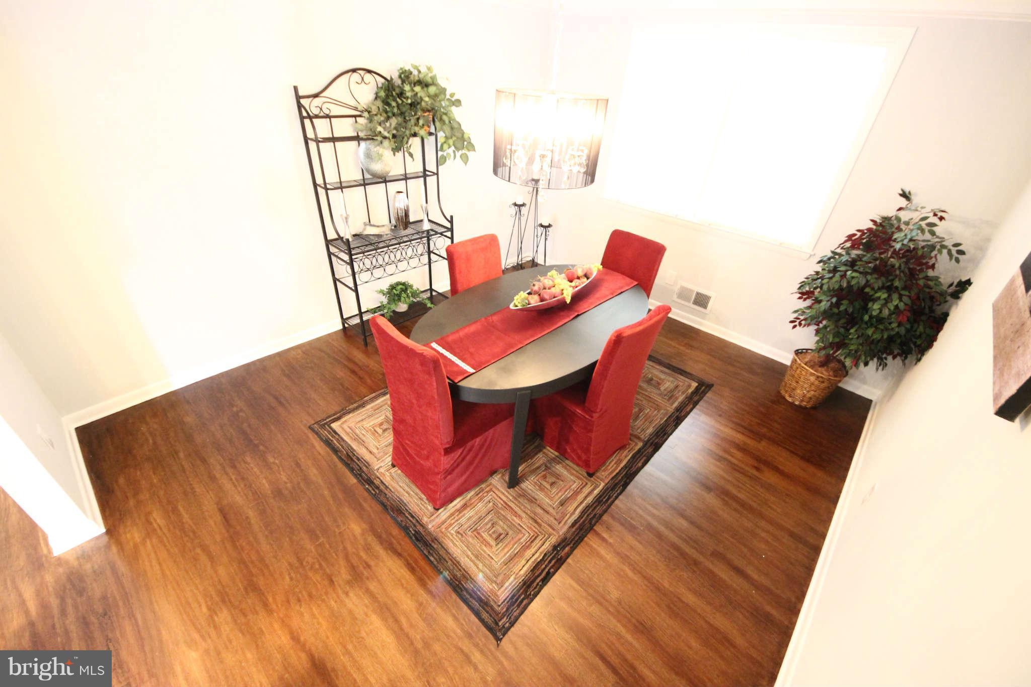 4304 Camellia Road Baltimore, MD 21236 - Photo 8 of 29 Dining Room