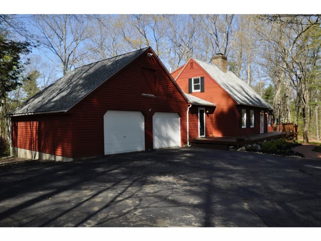 15 York Road Hampstead, NH 03841 - Photo 3 of 25 Gallery Image 3