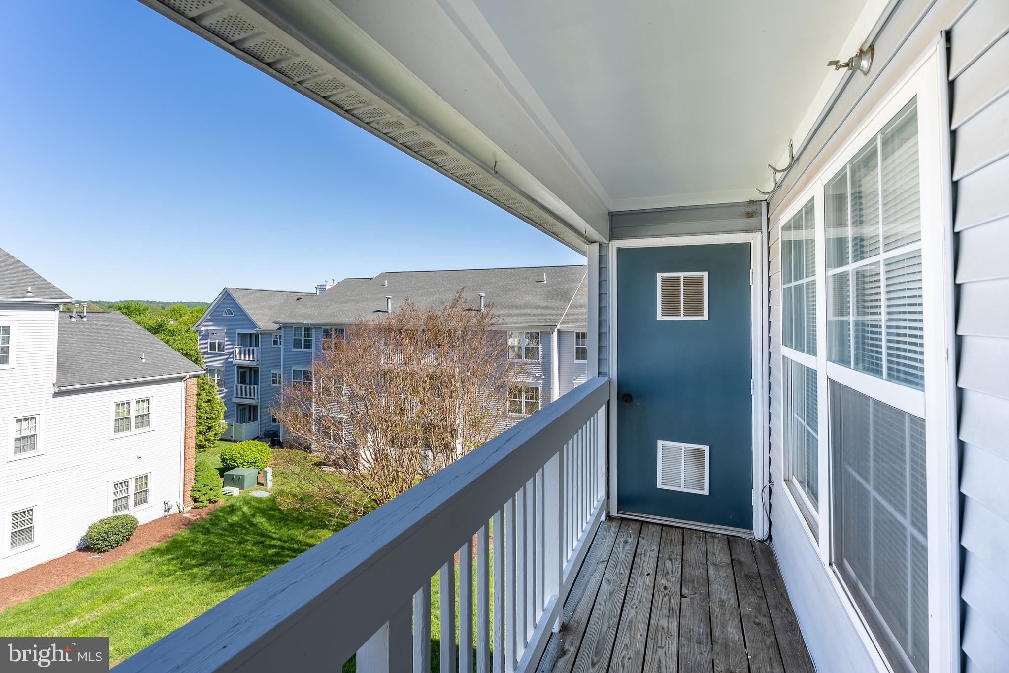 645 Constellation Square Southeast, Unit L Leesburg, VA 20175 - Photo 32 of 44 a view of city from balcony