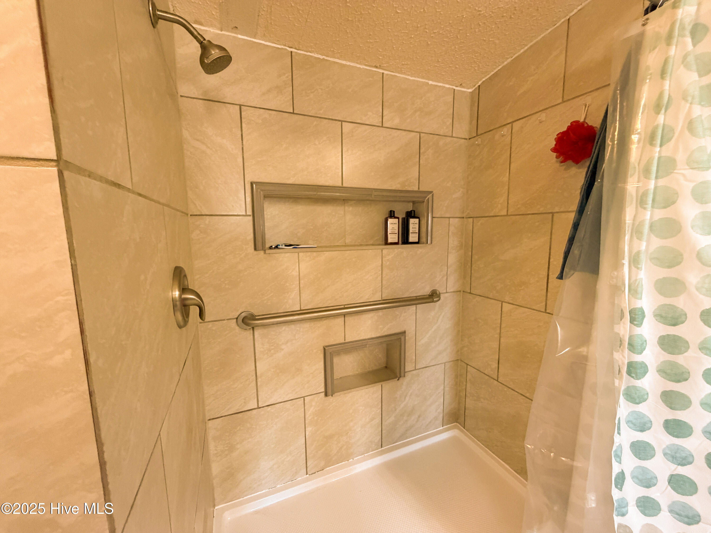 1552 Lancaster Road Pikeville, NC 27863 - Photo 22 of 51 21. Master Suite