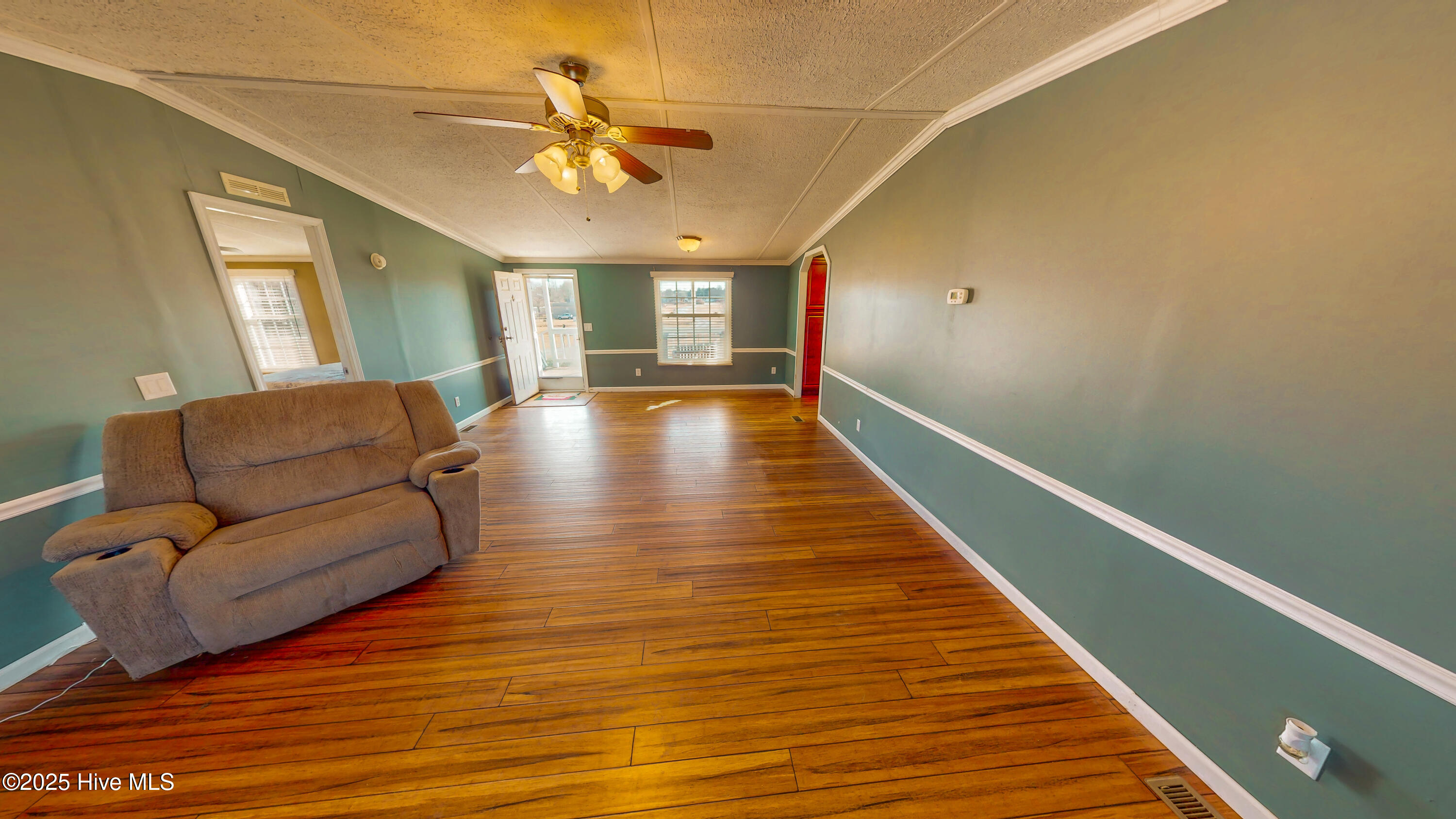 1552 Lancaster Road Pikeville, NC 27863 - Photo 7 of 51 7. Living Room