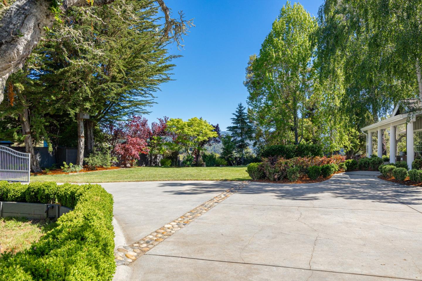 348 Los Robles Road Soquel, CA 95073 - Photo 64 of 87 a view of a park with plants and trees