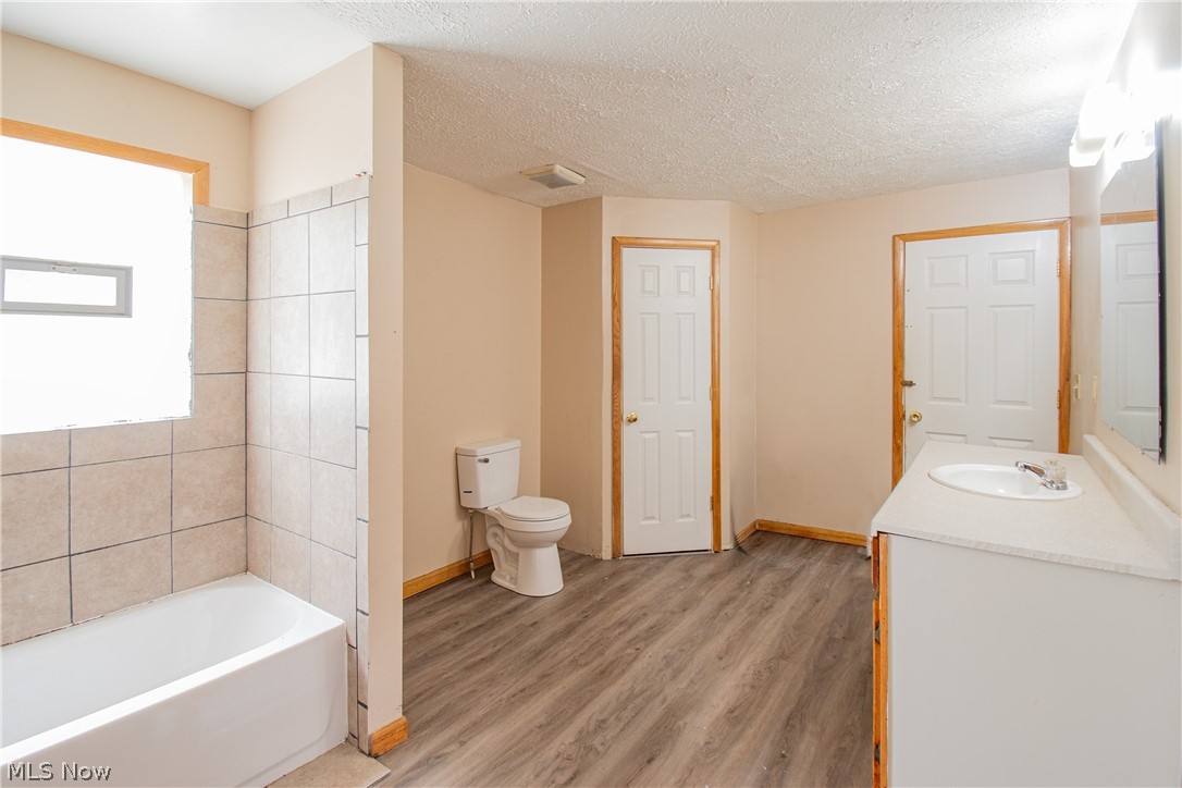 665 Thayer Street Akron, OH 44310 - Photo 14 of 38