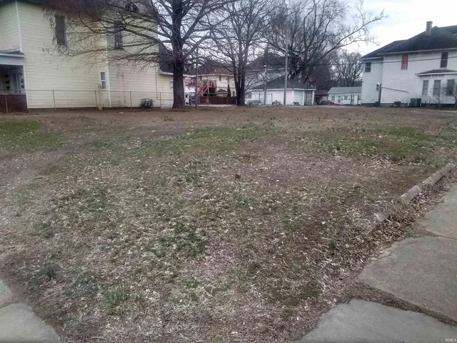 $58,900 | 801 North 6th Street, Vincennes, IN 47591