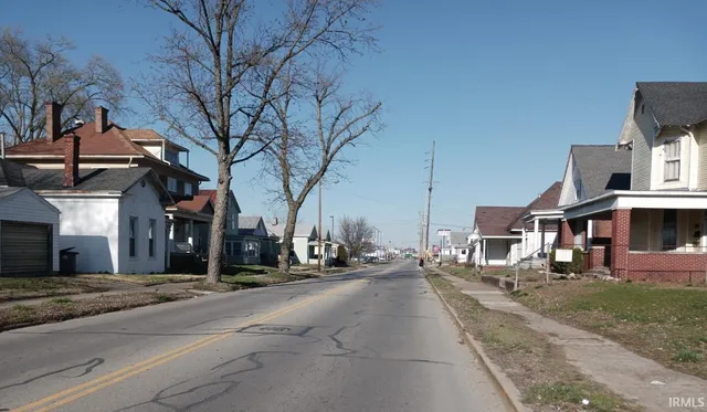 $58,900 | 801 North 6th Street, Vincennes, IN 47591