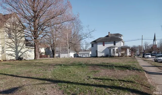 $58,900 | 801 North 6th Street, Vincennes, IN 47591