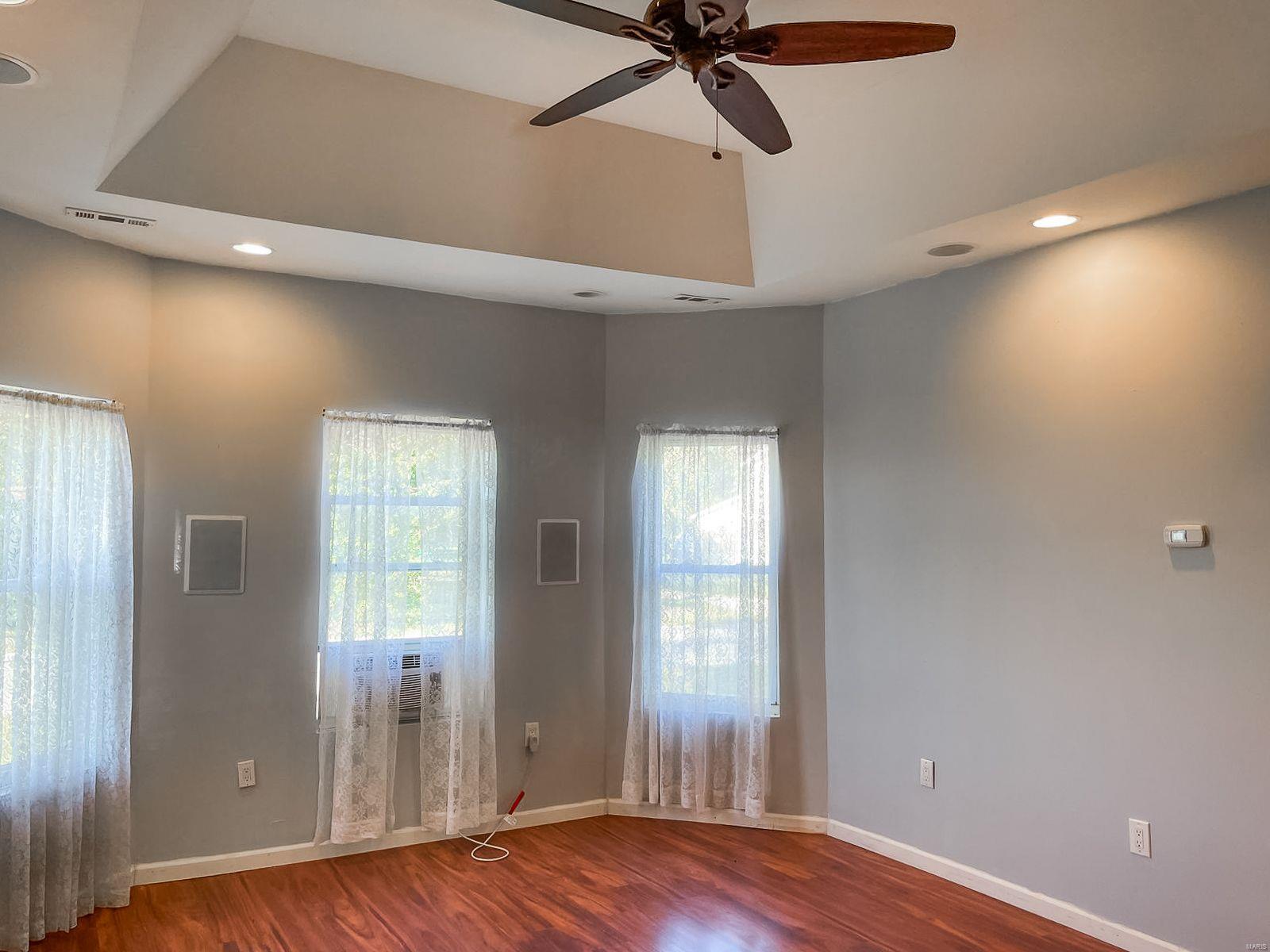 122 Spangle Road West Livingston, IL 62058 - Photo 4 of 16