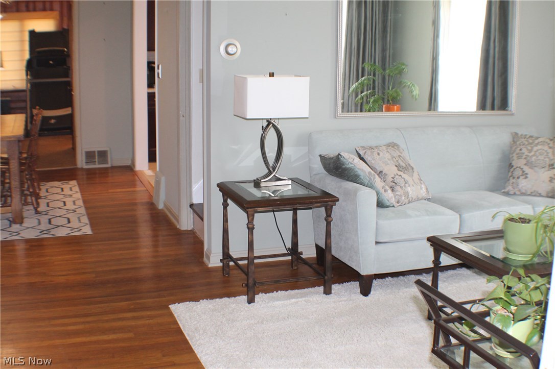 1207 Gordon Road Lyndhurst, OH 44124 - Photo 33 of 33 OPEN FLOOR PLAN