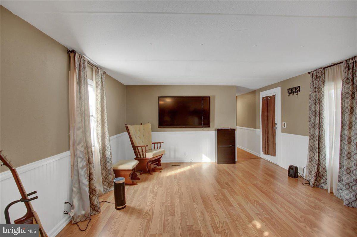 15673 North Young Road, Unit 22 Greencastle, PA 17225 - Photo 3 of 26 Living Room