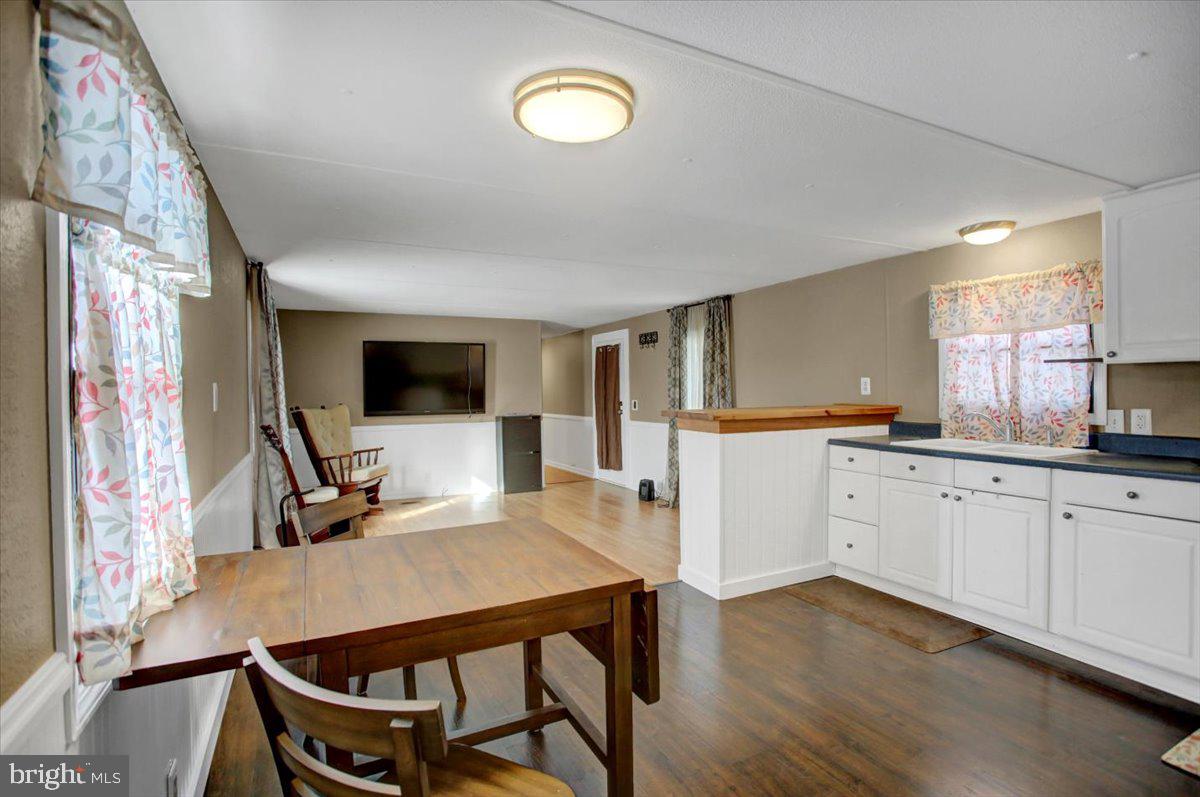 15673 North Young Road, Unit 22 Greencastle, PA 17225 - Photo 8 of 26 Kitchen/Dinning Room
