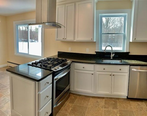 19 Roland Street Holyoke, MA 01040 - Photo 13 of 38 Gallery Image 13