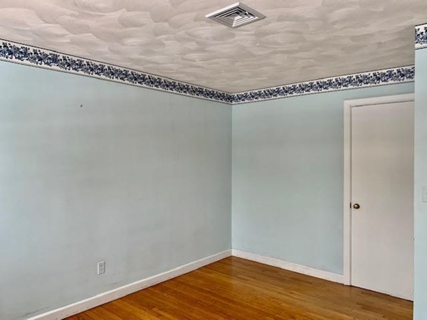 19 Roland Street Holyoke, MA 01040 - Photo 22 of 38 Gallery Image 22