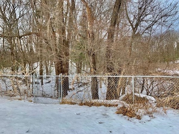 19 Roland Street Holyoke, MA 01040 - Photo 34 of 38 Gallery Image 34