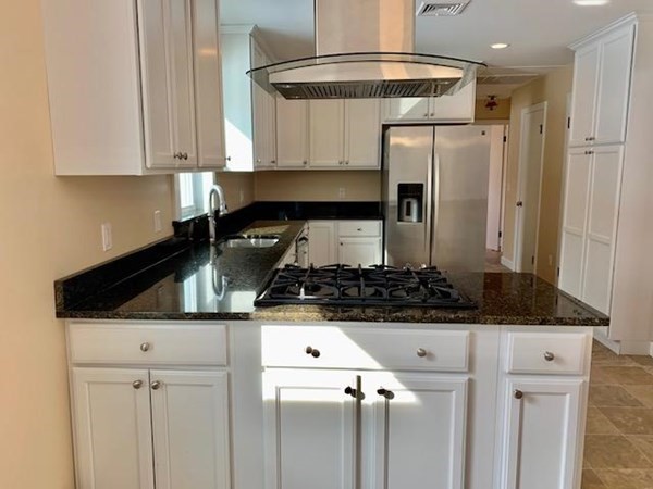 19 Roland Street Holyoke, MA 01040 - Photo 9 of 38 Gallery Image 9