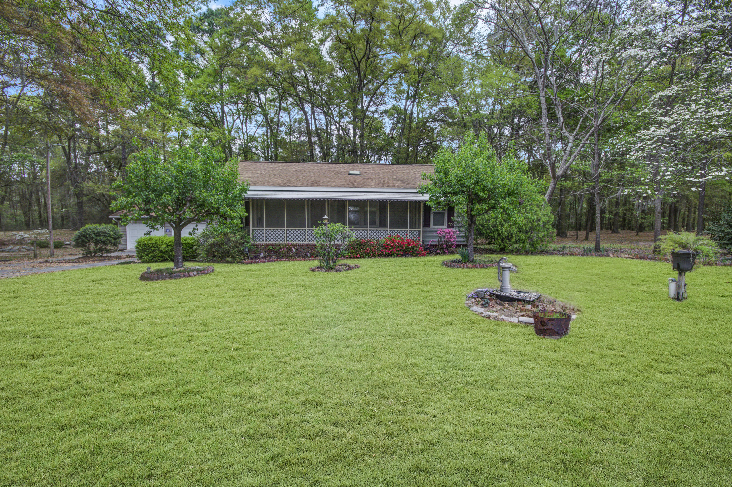 3073 Princess Pond Road Summerton, SC 29148 - Photo 1 of 24 Welcome Home