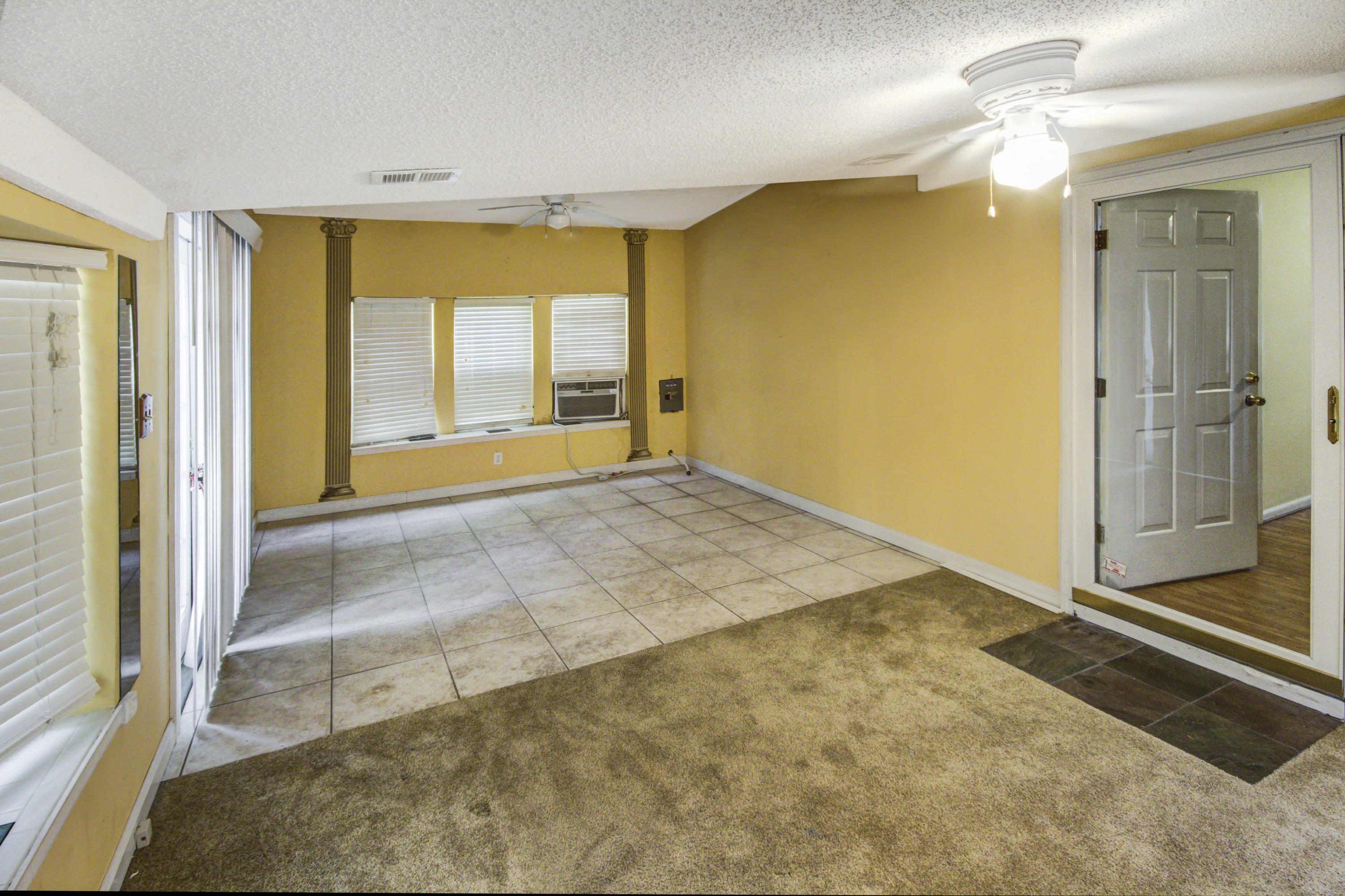 3073 Princess Pond Road Summerton, SC 29148 - Photo 9 of 24 Sunroom