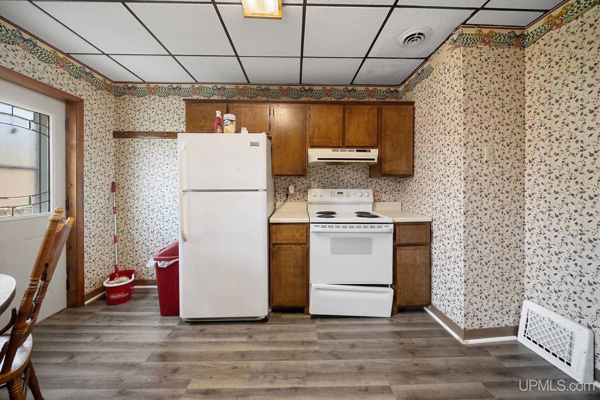 635 North 5th Street Ishpeming, MI 49849 - Photo 12 of 43