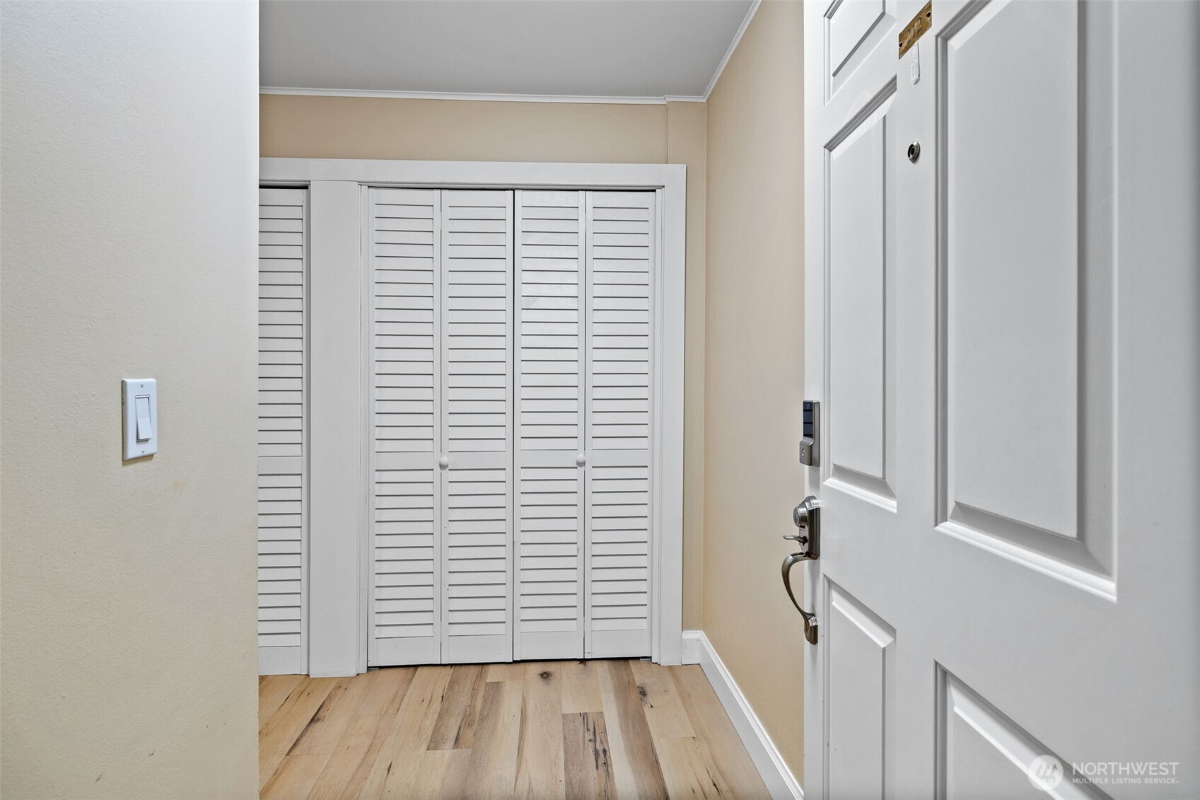 5021 Ripley Lane North, Unit 212 Renton, WA 98056 - Photo 28 of 34