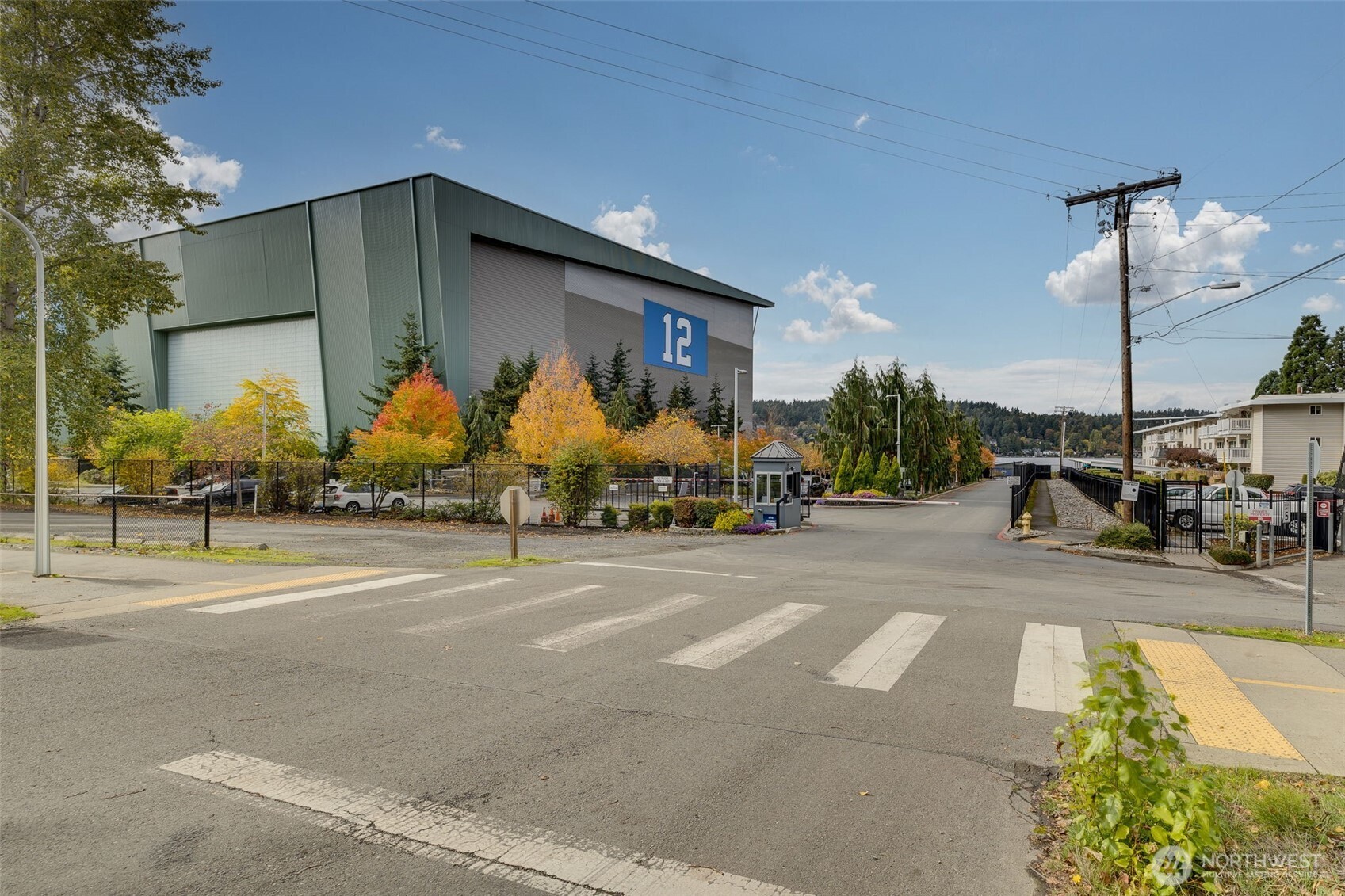 5021 Ripley Lane North, Unit 212 Renton, WA 98056 - Photo 28 of 34 a view of a basketball court