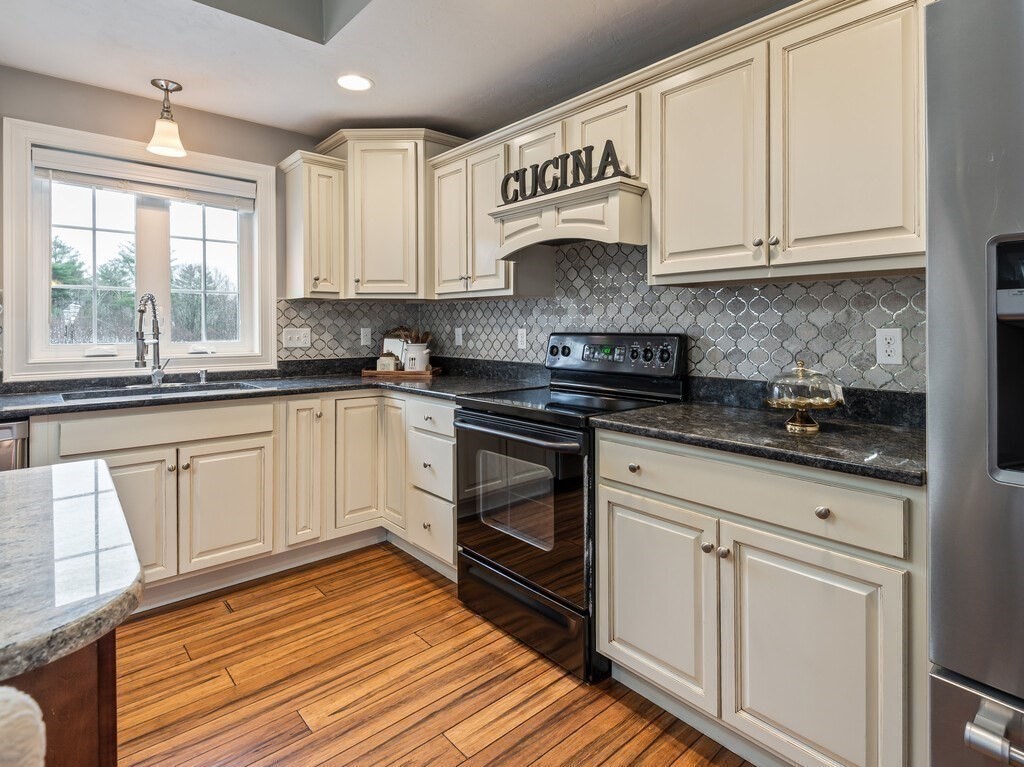 32 Jennings Road Charlton, MA 01507 - Photo 14 of 42