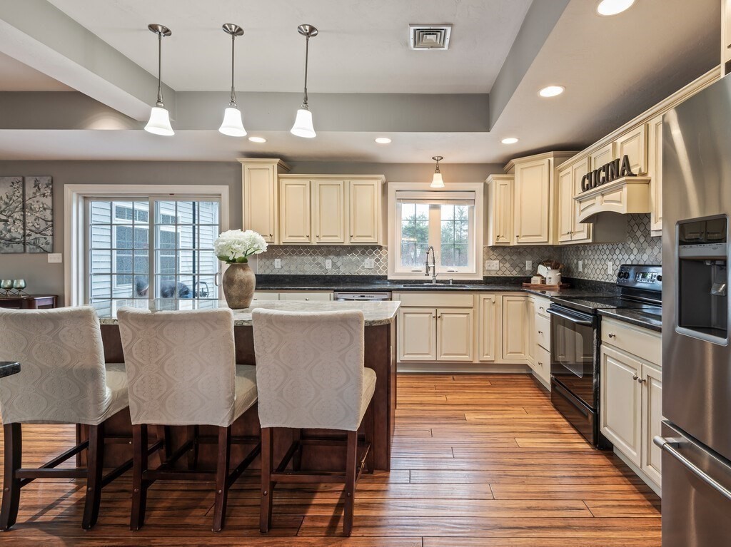 32 Jennings Road Charlton, MA 01507 - Photo 15 of 42