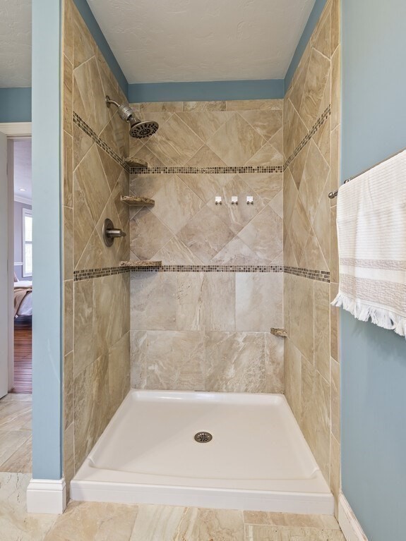 32 Jennings Road Charlton, MA 01507 - Photo 21 of 42