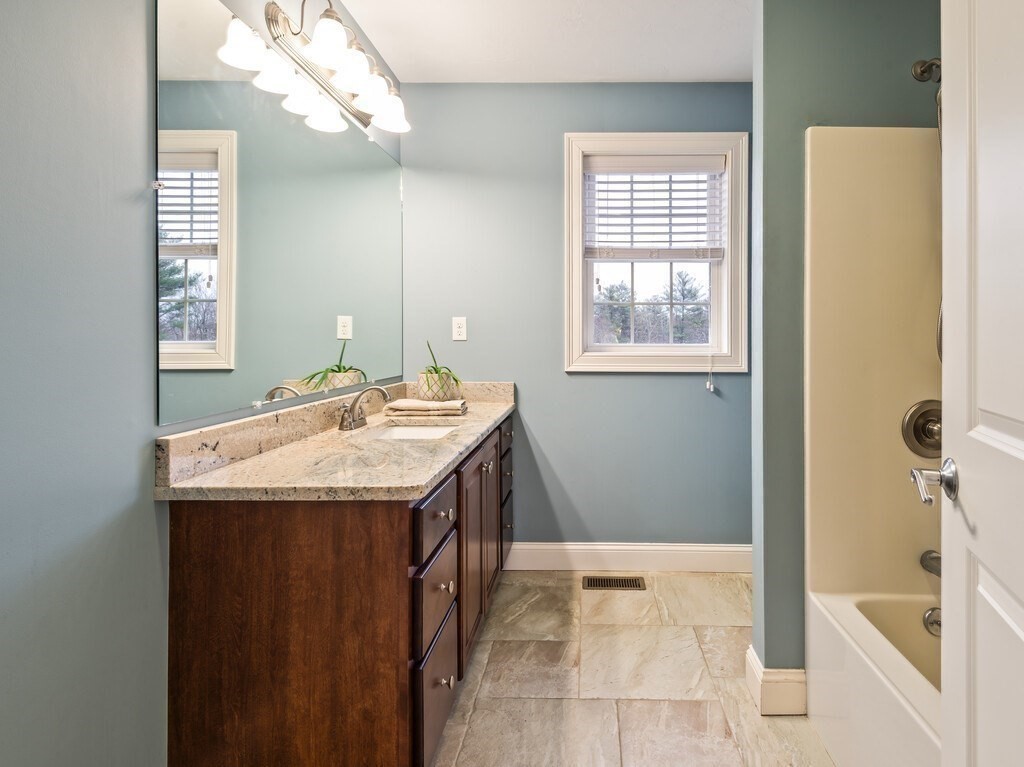 32 Jennings Road Charlton, MA 01507 - Photo 28 of 42