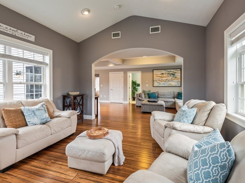 32 Jennings Road Charlton, MA 01507 - Photo 3 of 42