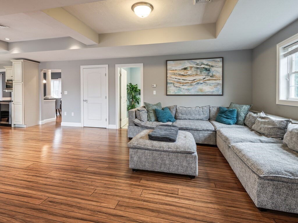 32 Jennings Road Charlton, MA 01507 - Photo 8 of 42