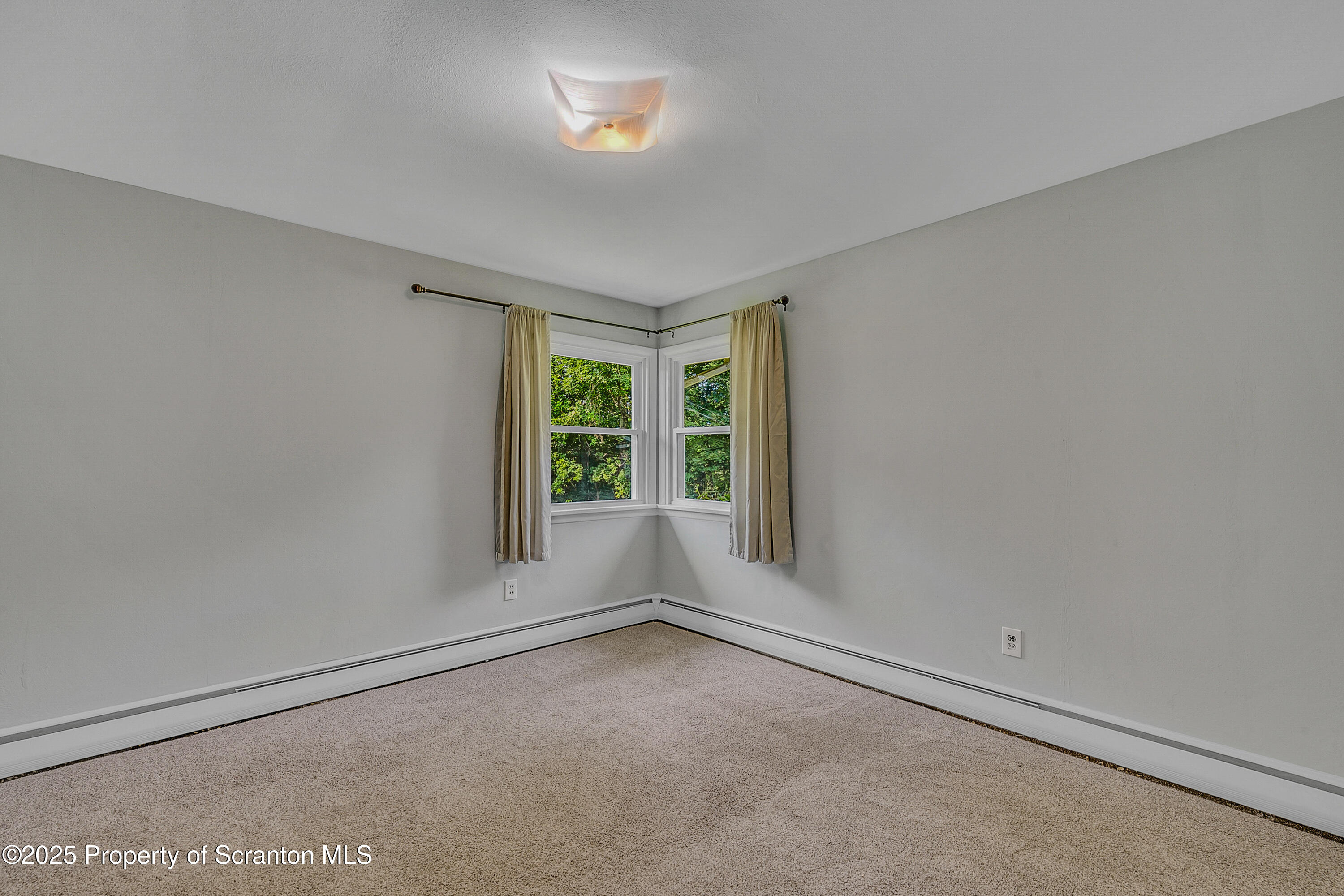 101 Old Post Road Clarks Summit, PA 18411 - Photo 31 of 48 an empty room with windows