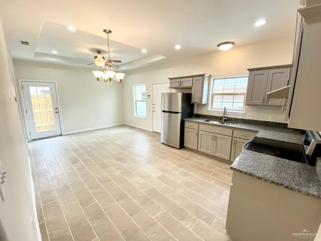 $875 | 5601 Nightingale Avenue, Unit 2, McAllen, TX 78504