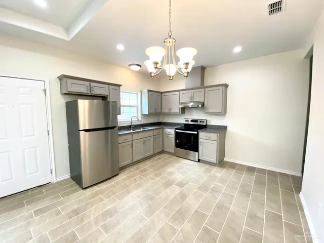 $875 | 5601 Nightingale Avenue, Unit 2, McAllen, TX 78504