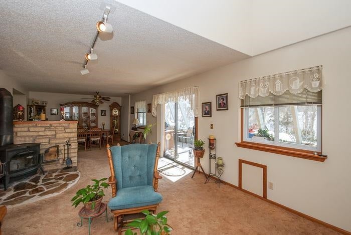 3892 Spring Street Northeast Solon, IA 52333 - Photo 11 of 24 Gallery Image 11