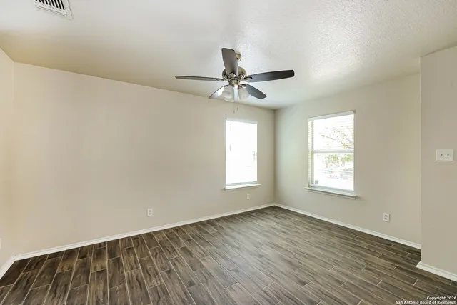 $2,230 | 7422 Copper Mesa, Converse, TX 78109