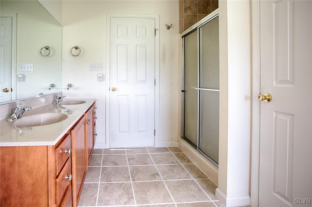 258 Young Road Nazareth, PA 18064 - Photo 17 of 31 Gallery Image 17