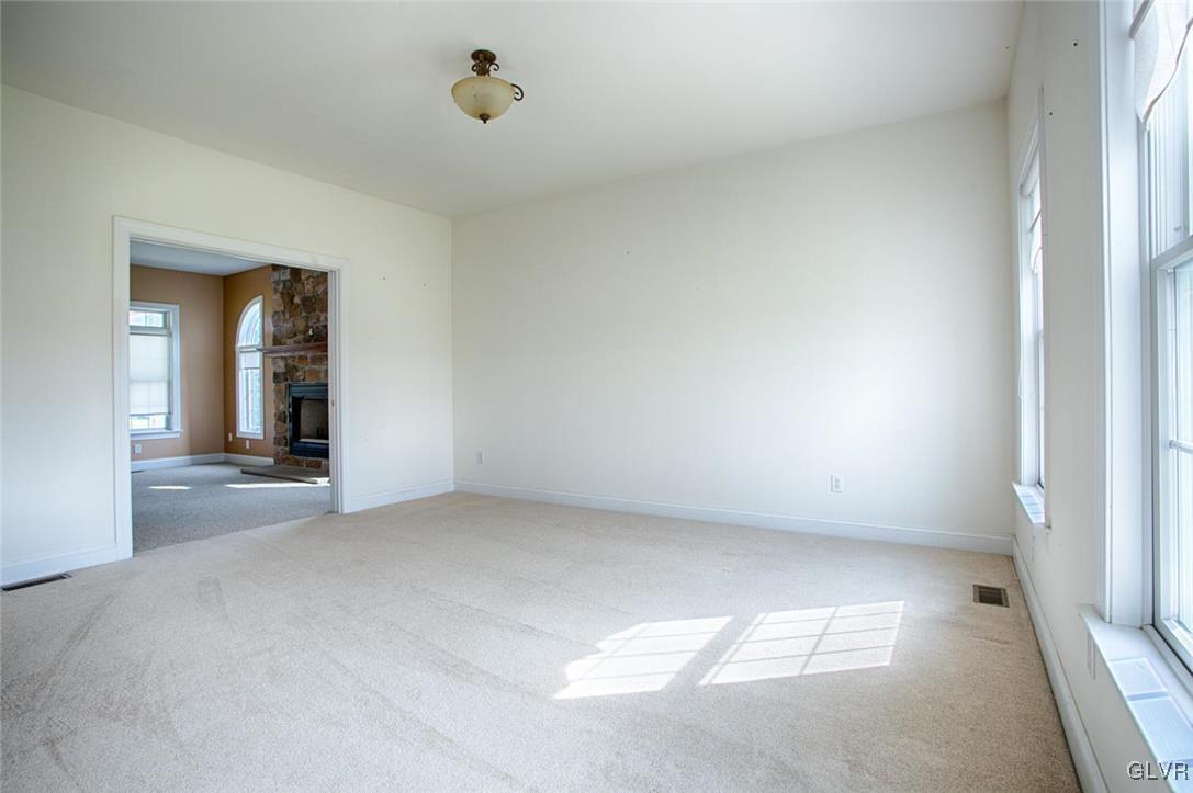 258 Young Road Nazareth, PA 18064 - Photo 4 of 31 Gallery Image 4