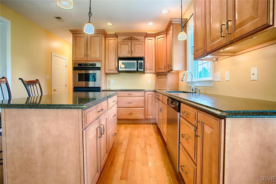 258 Young Road Nazareth, PA 18064 - Photo 5 of 31 Gallery Image 5