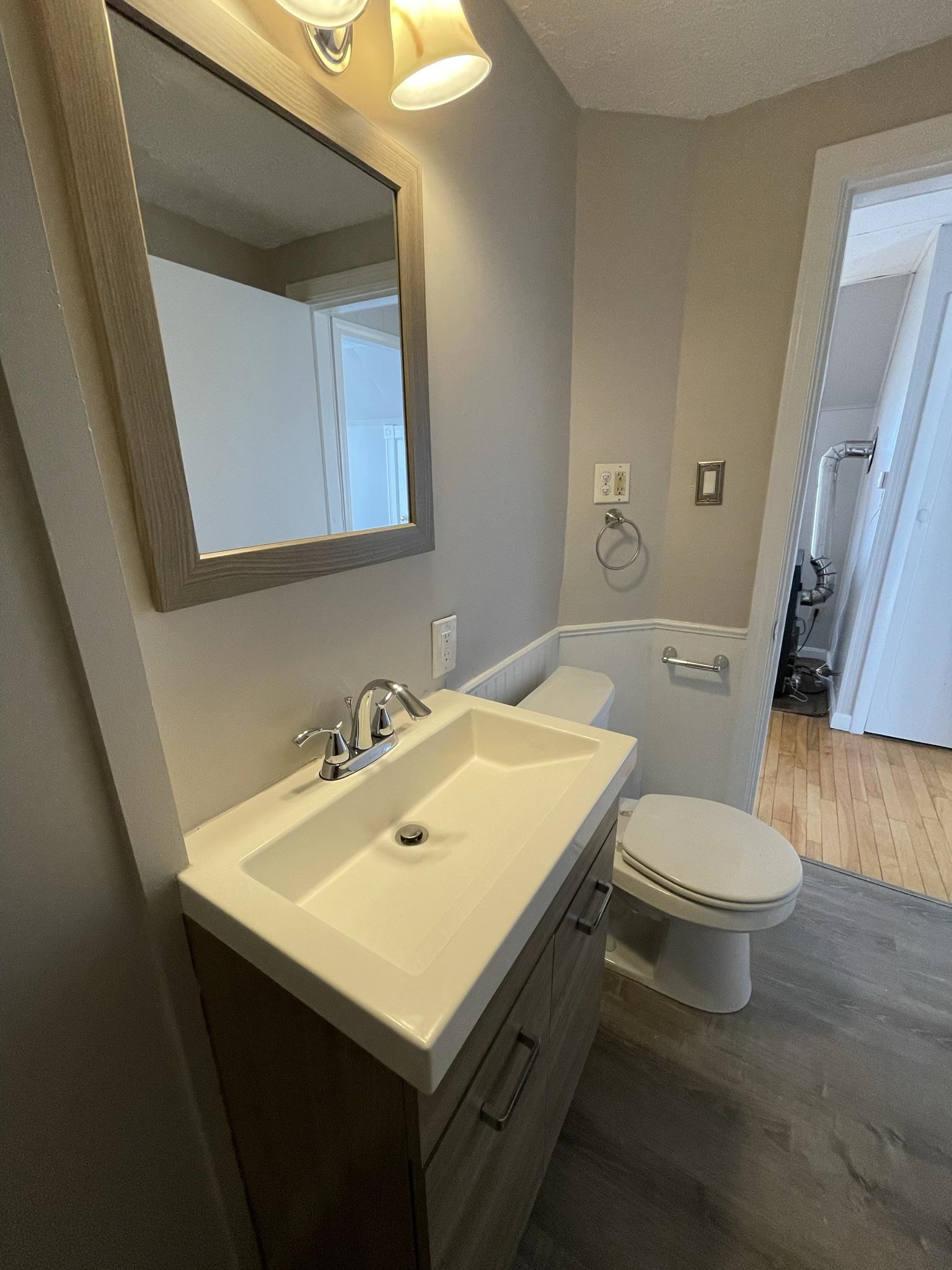 12 Cumberland Street, Unit 3 Manchester, NH 03102 - Photo 5 of 11