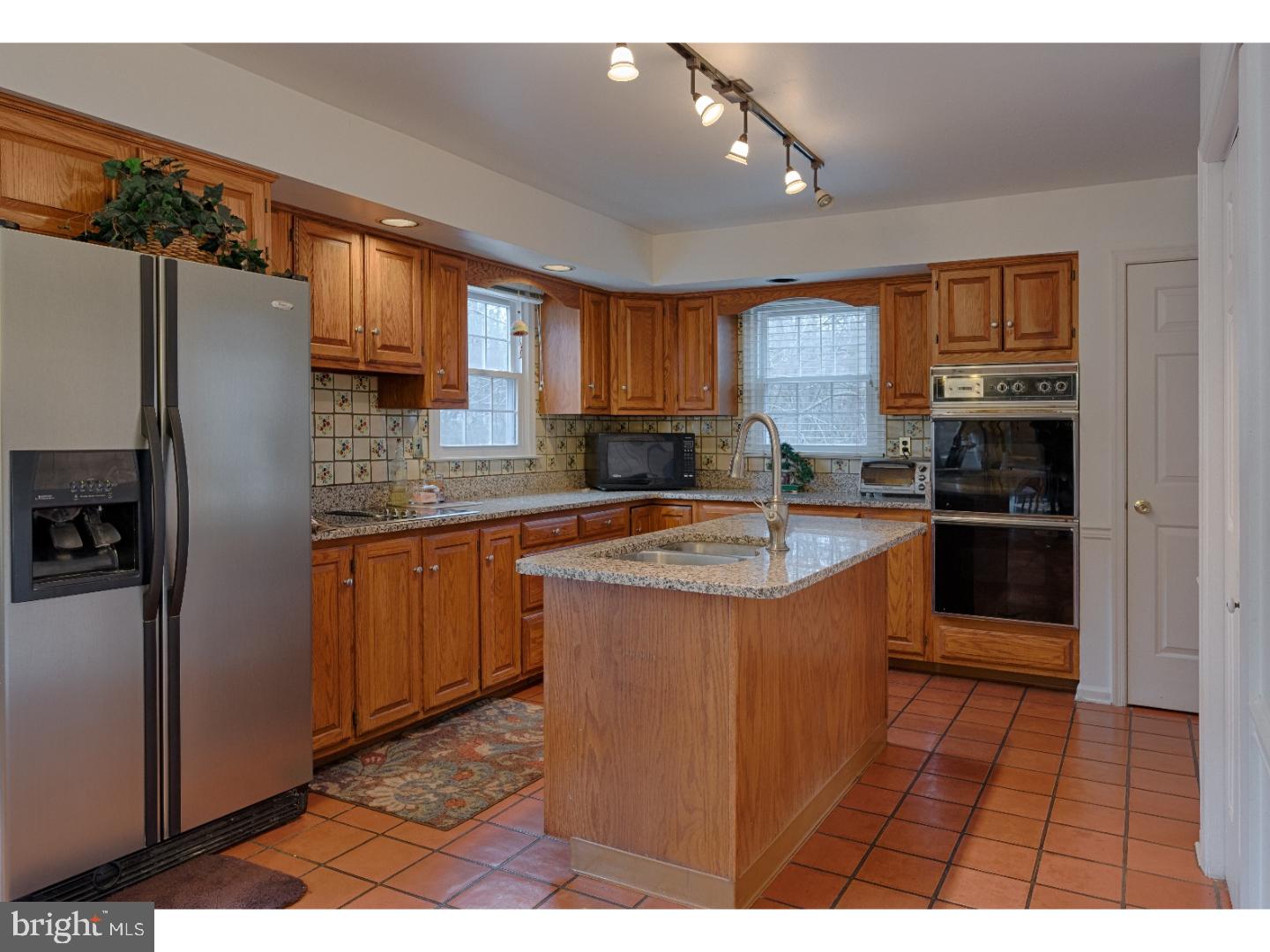 304 Oxford Road Villanova, PA 19085 - Photo 11 of 25