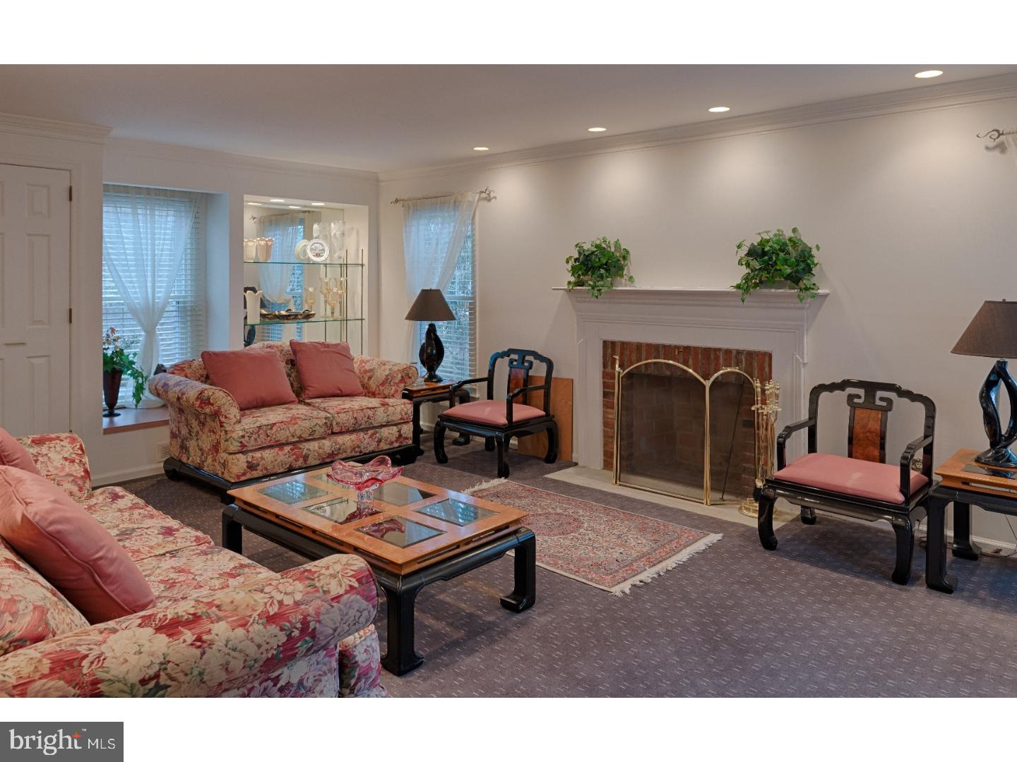 304 Oxford Road Villanova, PA 19085 - Photo 3 of 25