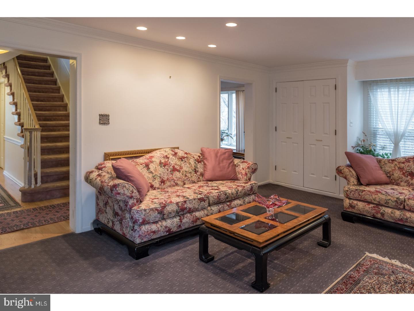 304 Oxford Road Villanova, PA 19085 - Photo 4 of 25