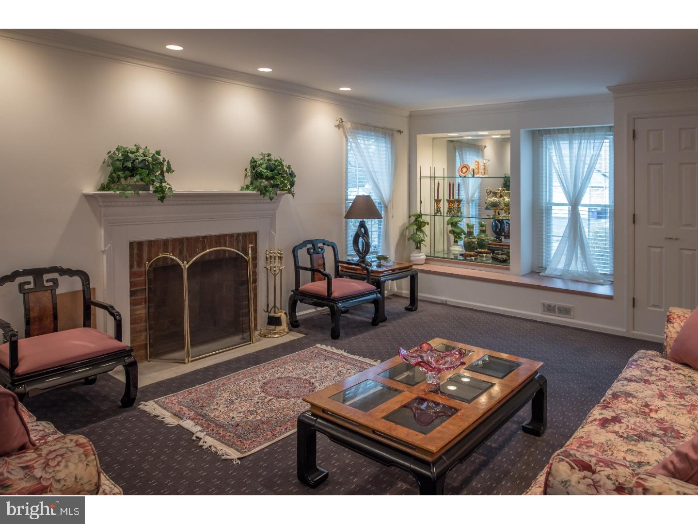 304 Oxford Road Villanova, PA 19085 - Photo 5 of 25