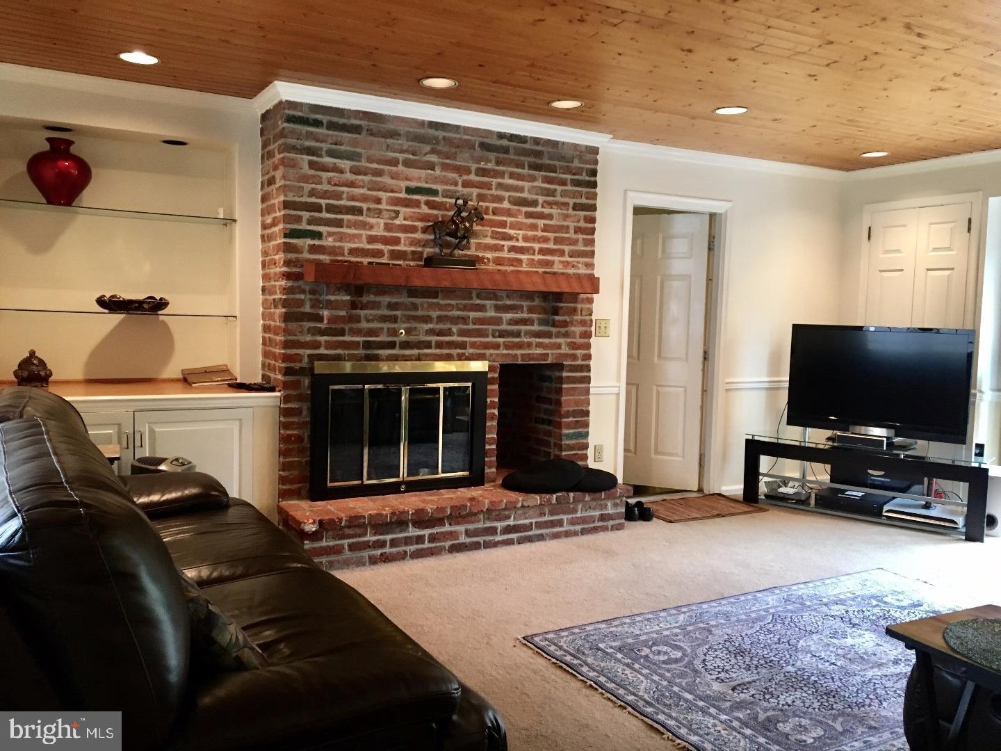 304 Oxford Road Villanova, PA 19085 - Photo 8 of 25
