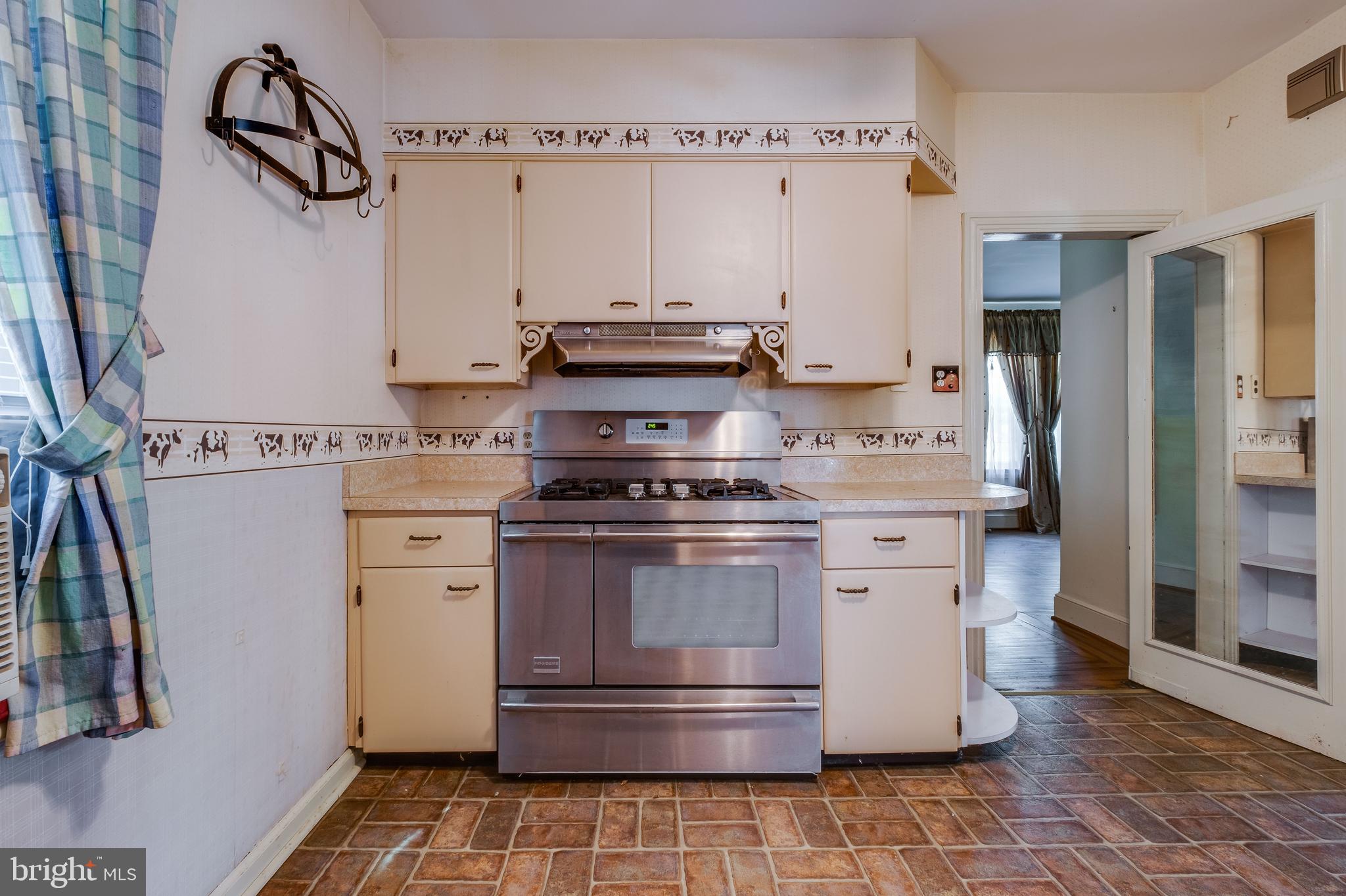 114 Berlin Road South Lindenwold, NJ 08021 - Photo 11 of 42 Gallery Image 11