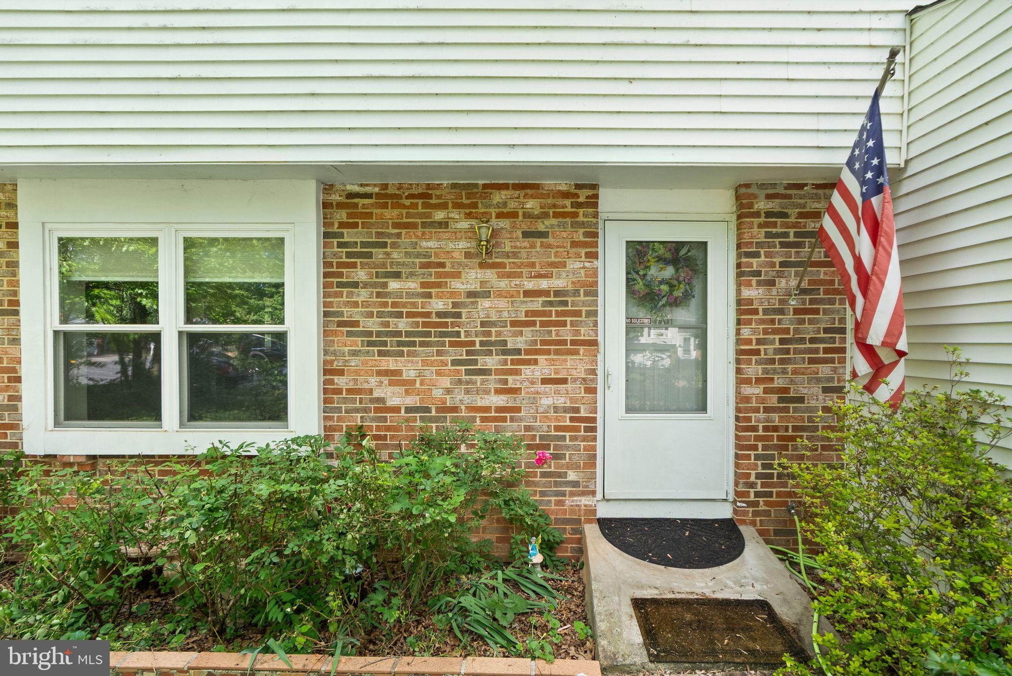 8196 Oakglen Road Manassas, VA 20110 - Photo 4 of 53