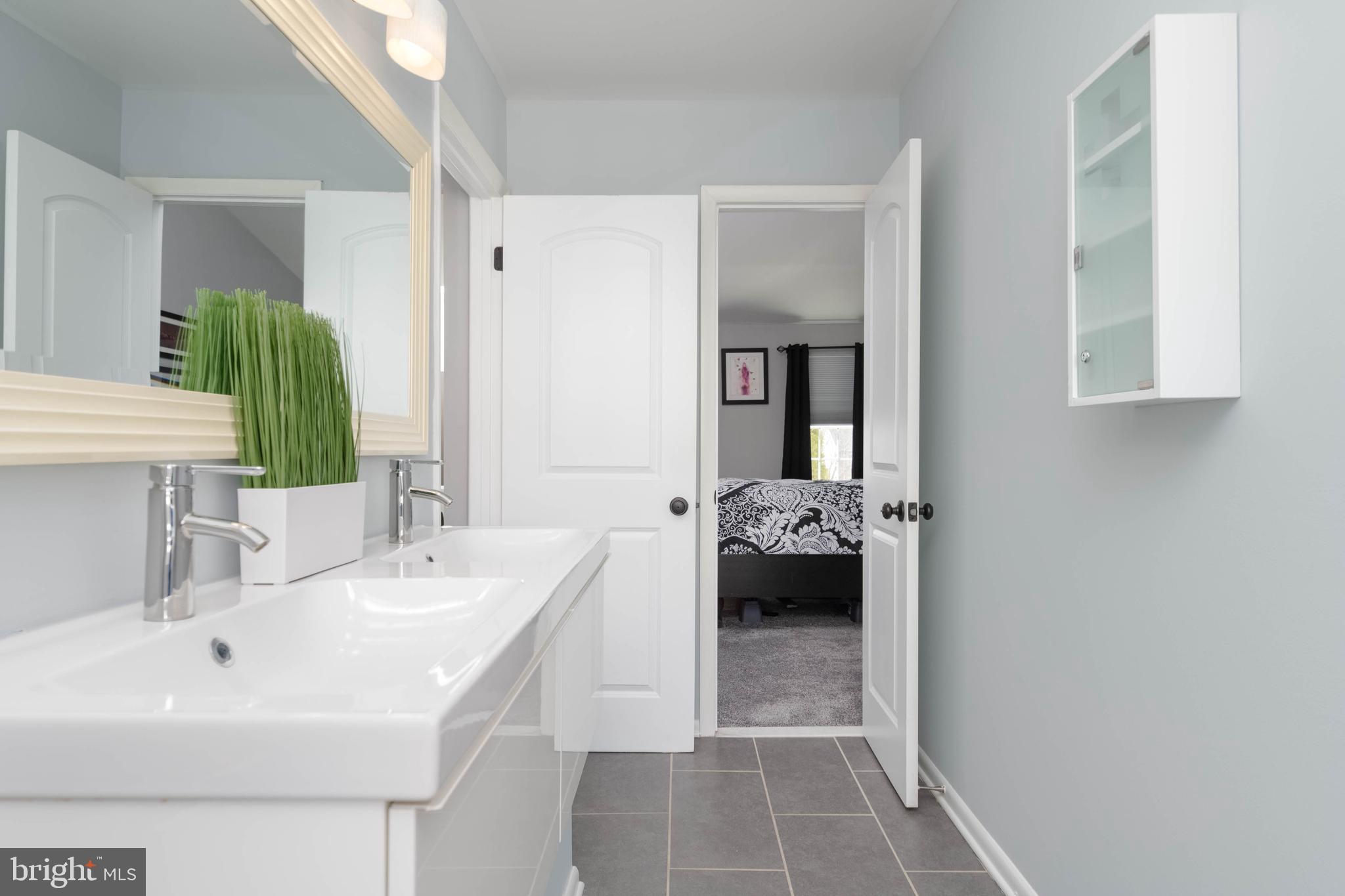 10 Millwheel Court Baltimore, MD 21236 - Photo 30 of 52 Upper Primary Bath
