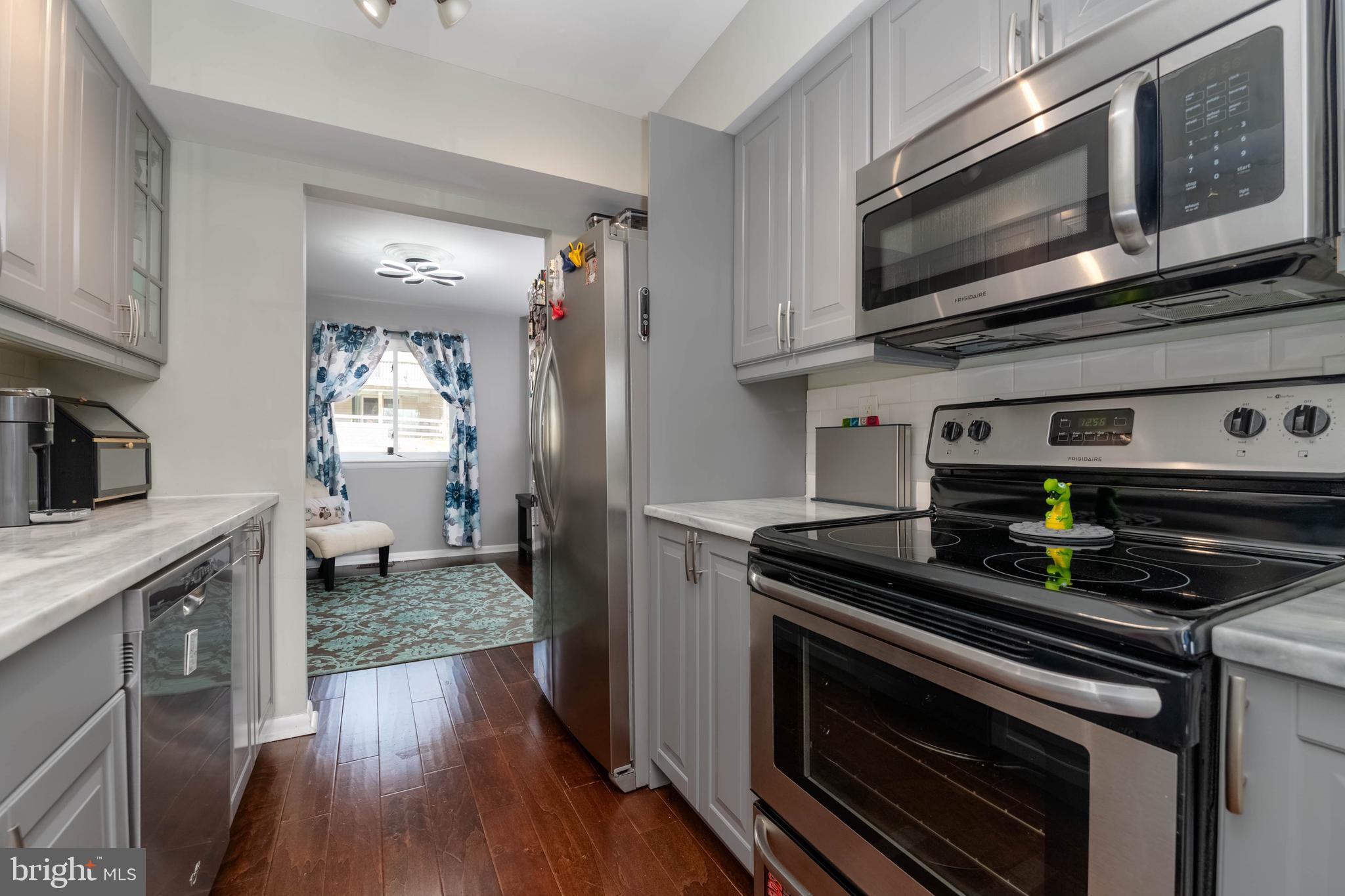 10 Millwheel Court Baltimore, MD 21236 - Photo 10 of 52 Updated Kitchen